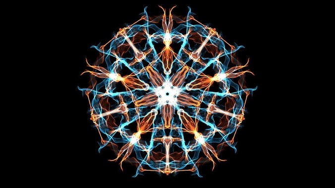 能不能发一张你相册里最好看的自拍照？